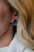 Load image into Gallery viewer, The Statement Oyster ™ Earring