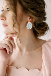 The Statement Oyster ™ Earring