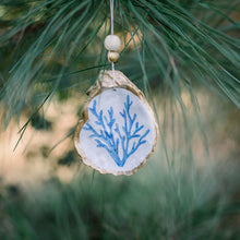 Load image into Gallery viewer, The Statement Oyster ™ Ornament
